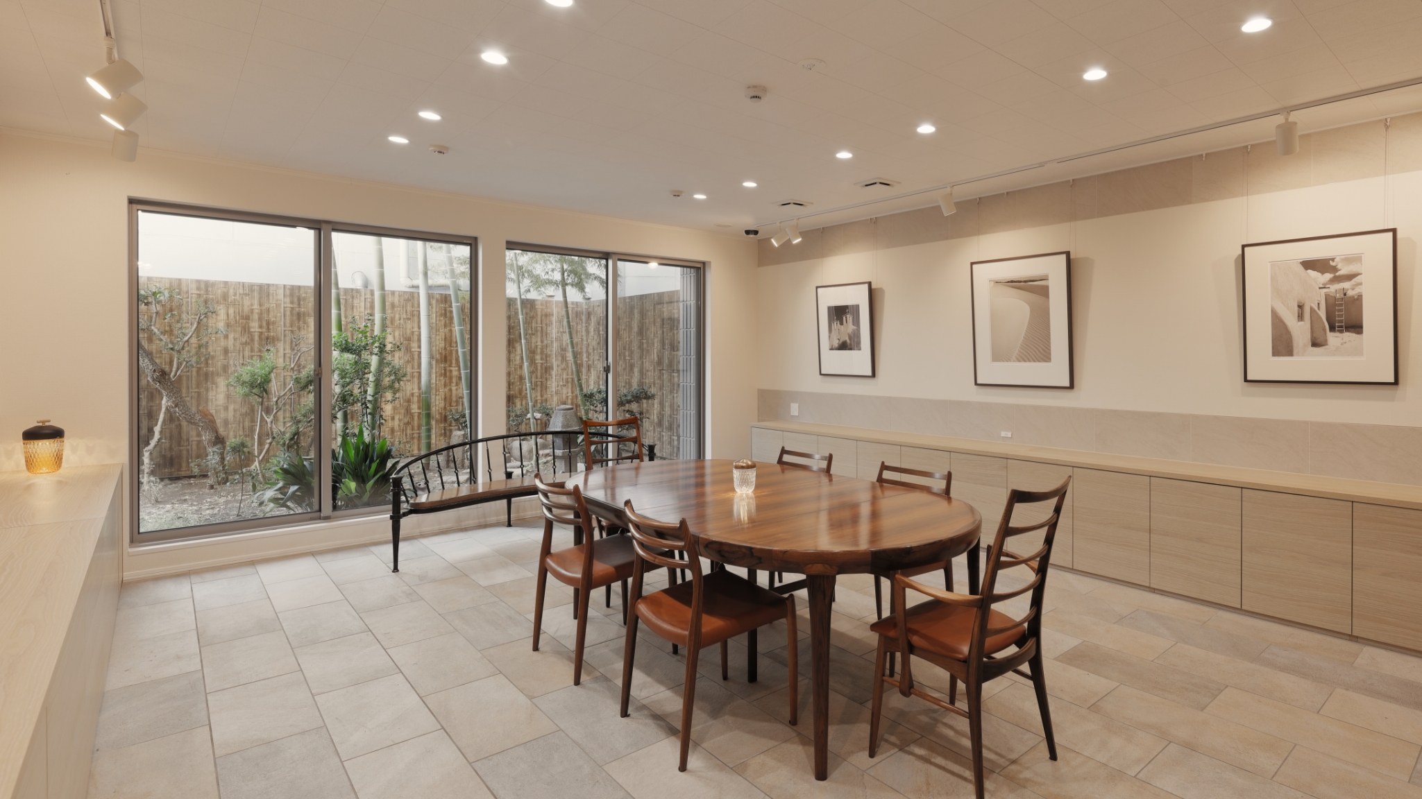 画廊岳 内観写真